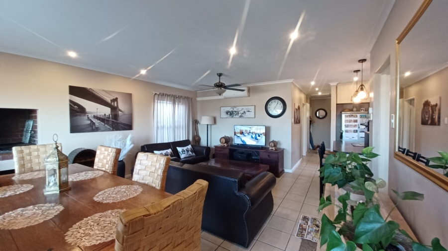 3 Bedroom Property for Sale in Protea Heights Western Cape